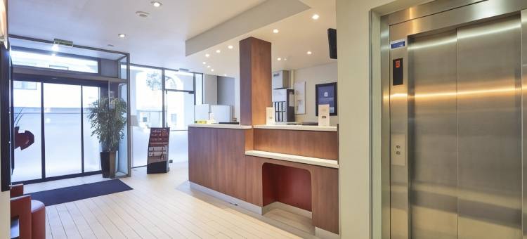 巴黎西部 - 勒瓦卢瓦佩雷康铂酒店(Campanile Paris Ouest - Pte de Champerret Levallois)图片