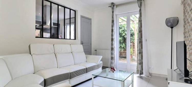 House near Tours with Large Garden图片