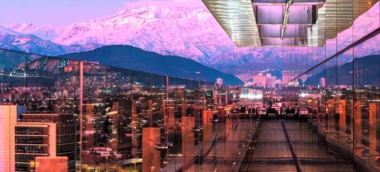 圣地亚哥拉斯孔德斯万怡酒店(Courtyard by Marriott Santiago Las Condes)图片