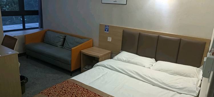 希栈之家快捷酒店(济南西站山东国际会展中心店)图片