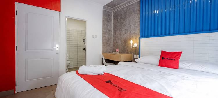 红门酒店普拉斯@加托苏布罗托路雅加达(RedDoorz Plus at Jalan Gatot Subroto Jakarta)图片