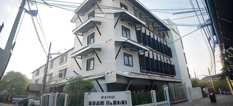 班普洛伊因旅馆(Baan Ploy IN)图片