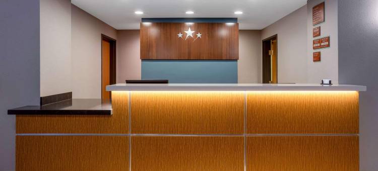 富尔顿克林顿AmericInn酒店(AmericInn by Wyndham Fulton Clinton)图片