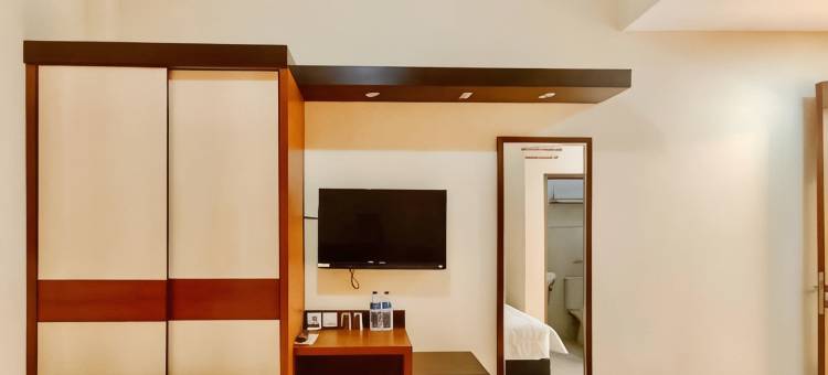 红门加伊斯兰教-近芝勒朋超级购物中心2号(RedDoorz Plus Syariah Near Cirebon Super Block Mall 2)图片