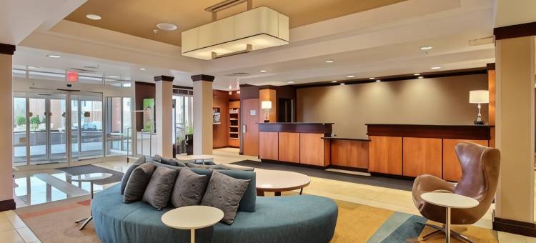 密尔沃基机场万豪万枫酒店(Fairfield Inn & Suites Milwaukee Airport)图片