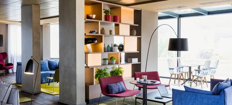 巴黎 Rueil Malmaison OKKO 酒店(OKKO HOTELS Paris Rueil Malmaison)图片