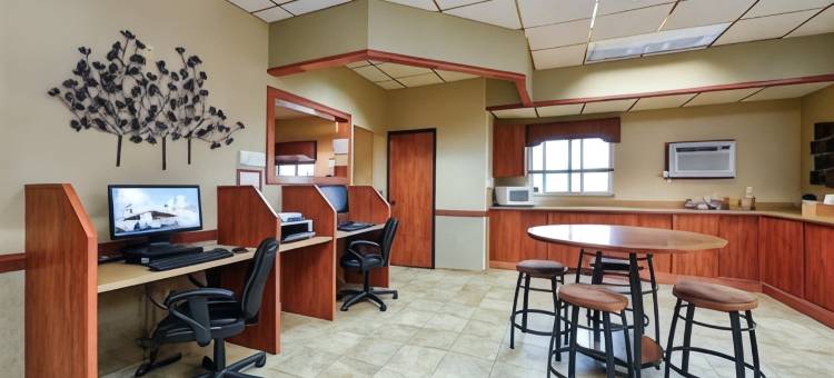 弥诺特，ND的工作室6(Studio 6 Minot, ND)图片