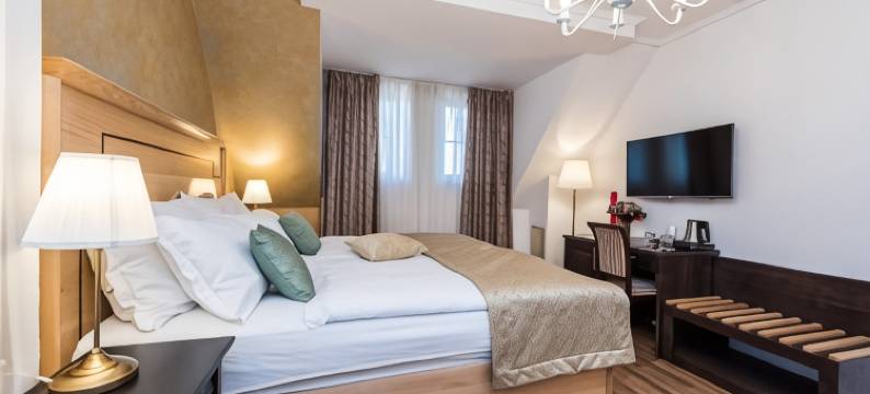 普利特维采瀑布小屋(Plitvice Falls Cottage)图片