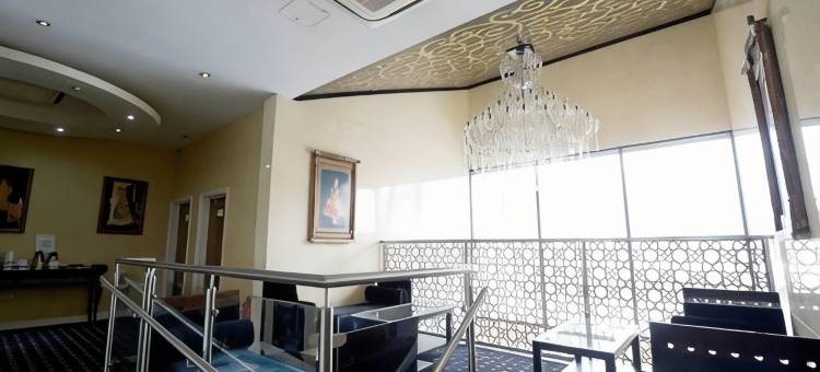 伯明翰奥尔德伯里温德姆华美达酒店(Ramada by Wyndham Oldbury Birmingham)图片