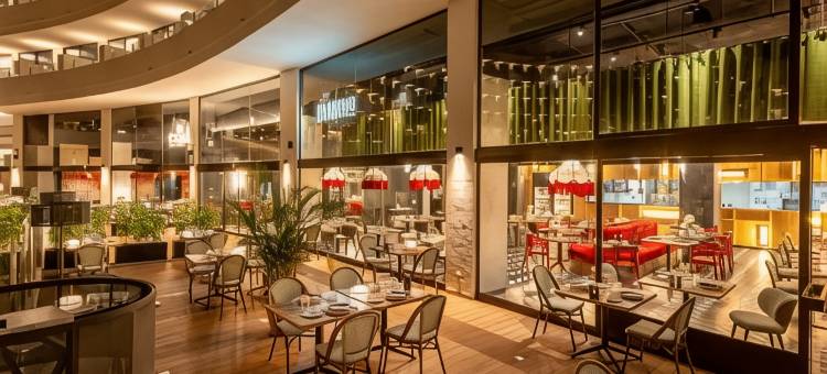 地中海宫殿酒店(Mediterranean Palace)图片