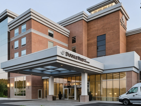 康涅狄格州布里斯托希尔顿逸林酒店