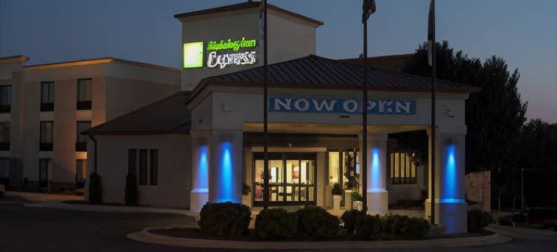 智选假日酒店-锡克里市场(Holiday Inn Express HICKORY-HICKORY MART by IHG)图片