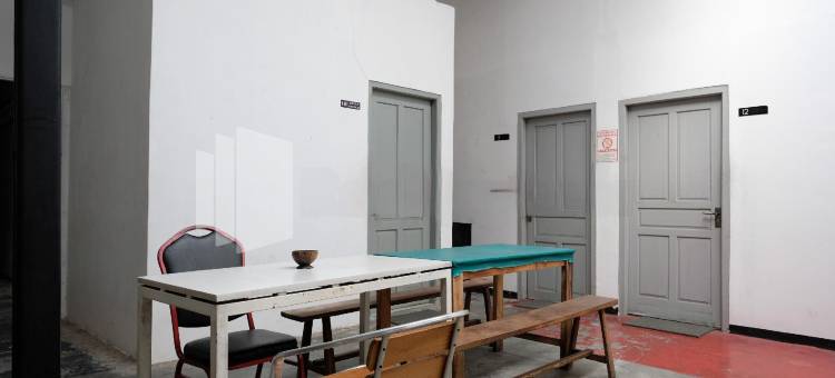日惹格里亚阿尼卡马里奥博罗红门酒店合作店(Griya Aneka Malioboro Yogyakarta Mitra RedDoorz)图片