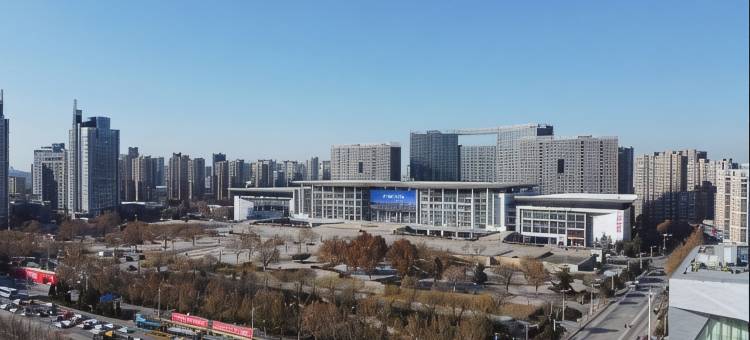 济南高新万达广场素柏云酒店图片