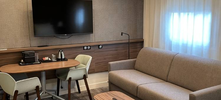 波利多姆克莱蒙费朗诺富特全套房酒店(Novotel Suites Clermont-Ferrand Polydome)图片