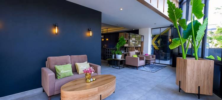 三宝垄霍米酒店(Homi Hotel Semarang)图片