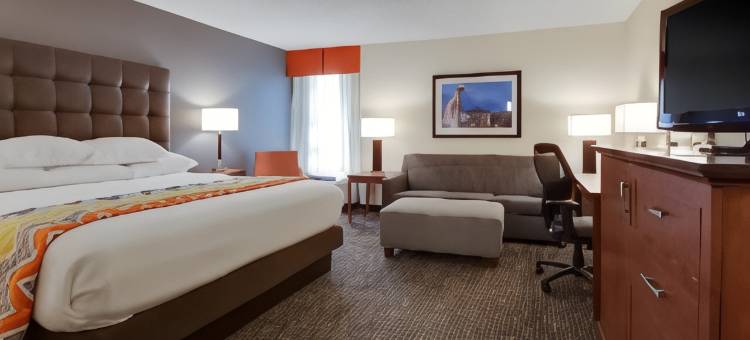 哥伦比亚体育场大道德鲁里套房酒店(Drury Inn & Suites Columbia Stadium Boulevard)图片