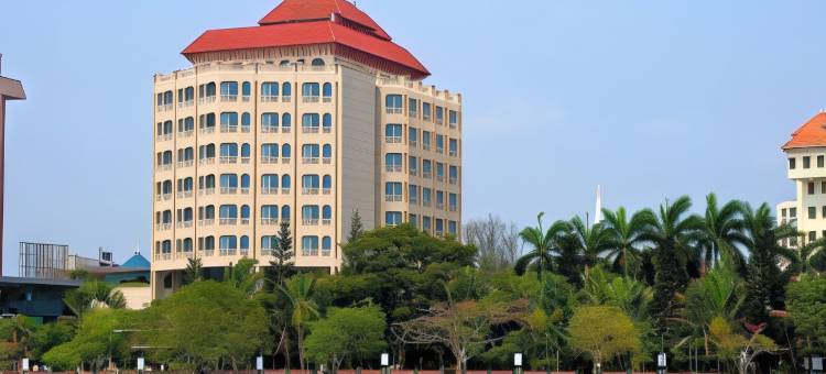 埃尔讷古勒姆海滨大道港威酒店(Vivanta Ernakulam, Marine Drive)图片