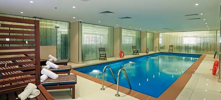 哈姆拉杰达精品酒店(Prime Al Hamra Hotel)图片