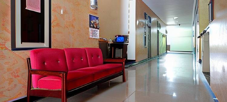 RedDoorz靠近GOR Wisanggeni(RedDoorz Near Gor Wisanggeni)图片