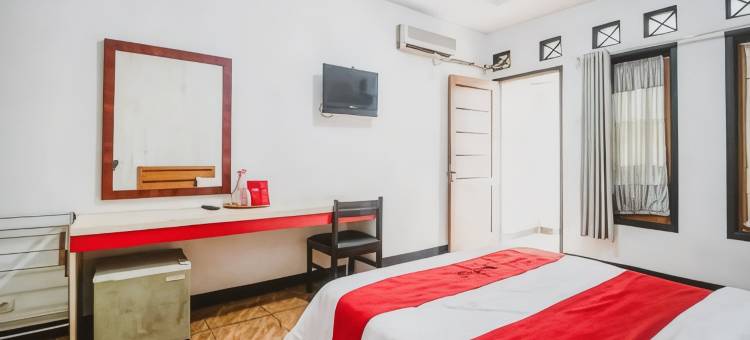 RedDoorz Plus at Neo Asri Hotel Megamendung Puncak Bogor图片