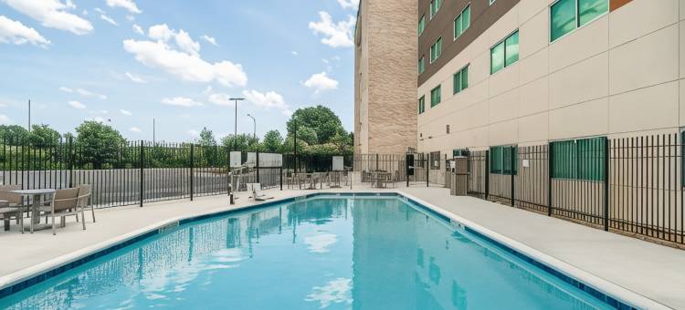 亚特兰大机场东北哈皮维利智选假日套房酒店(Holiday Inn Express & Suites ATLANTA AIRPORT NE - HAPEVILLE by IHG)图片