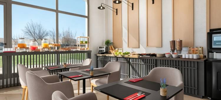 马德里赫塔费华美达温德姆酒店(Ramada by Wyndham Madrid Getafe)图片