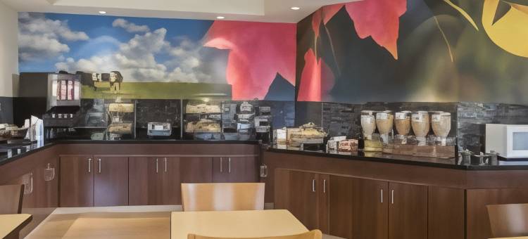 霍兰德万枫酒店(Fairfield Inn & Suites Holland)图片