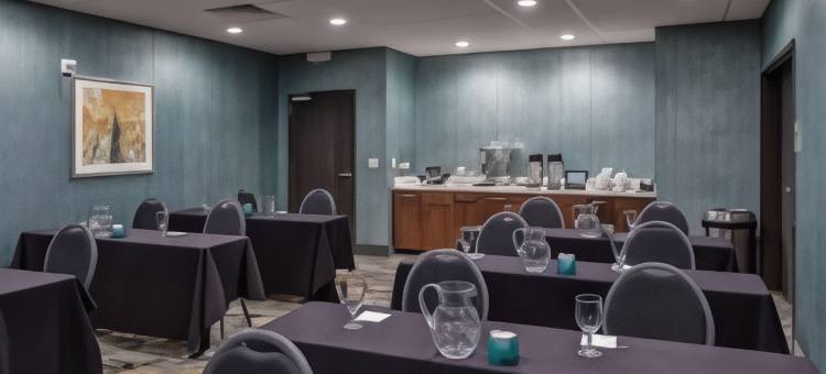 威奇托/机场希尔顿欢朋套房酒店(Hampton Inn & Suites Wichita/Airport)图片