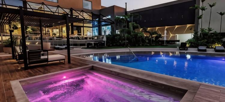 塞拉利昂圣克鲁斯诺富特酒店(Novotel Santa Cruz de la Sierra)图片