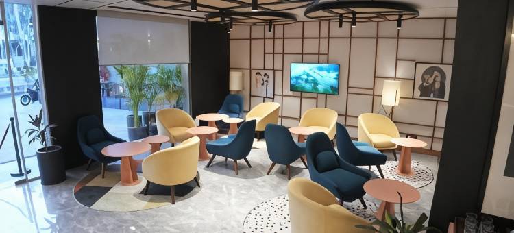 温德姆华美达安可酒店昌迪加尔Zirakpur(Ramada Encore by Wyndham Chandigarh Zirakpur)图片