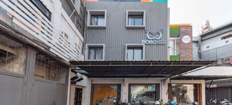 玛琅波博西尼桑斯酒店(Sans Hotel Bobosini Malang by RedDoorz)图片