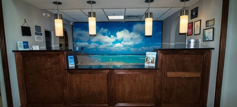 蓝天使贝斯特韦斯特优质酒店(Best Western Plus Blue Angel Inn)图片