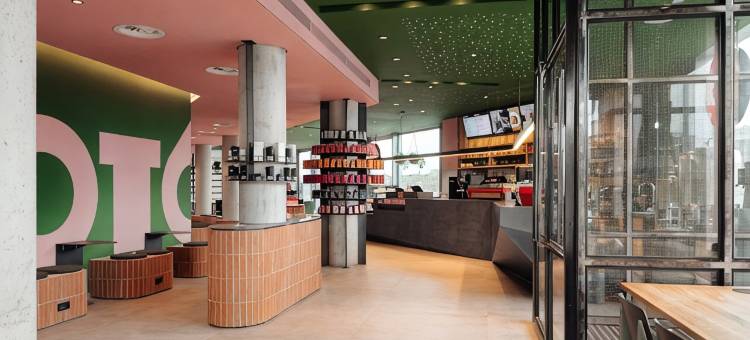 阿姆斯特丹中央车站希尔顿逸林酒店(DoubleTree by Hilton Amsterdam Centraal Station)图片
