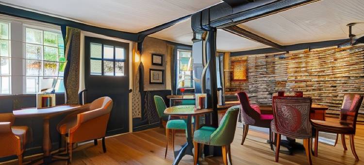 泰晤士河多彻斯特乔治酒店(The George Hotel, Dorchester-on-Thames, Oxfordshire)图片