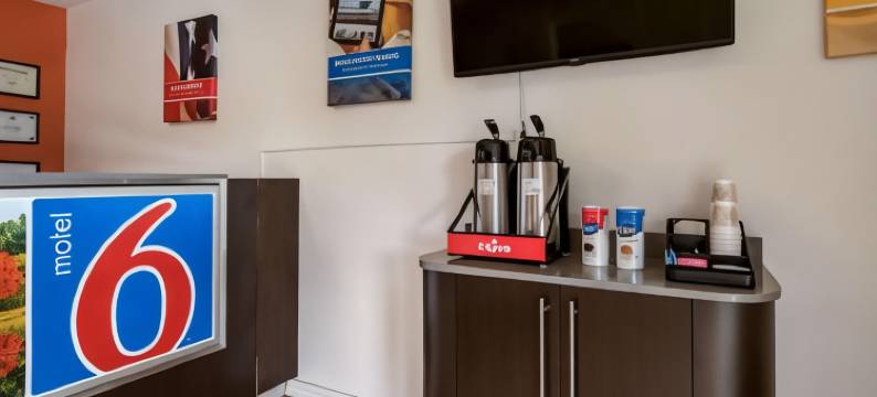 新斯坦顿6号汽车旅馆(Motel 6 New Stanton, PA)图片