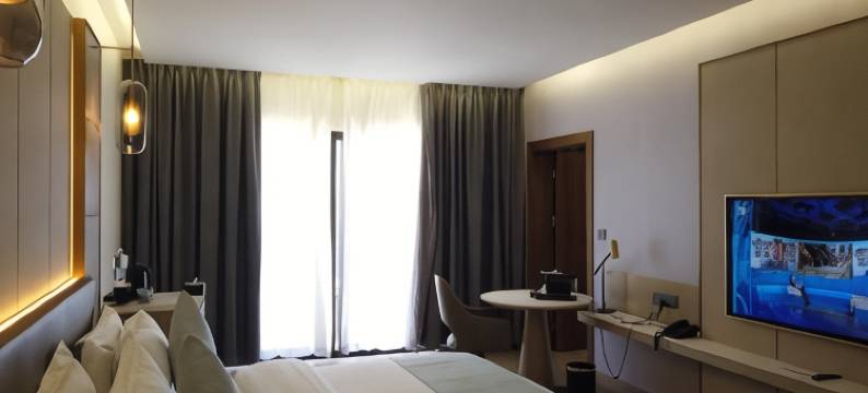 H豪华酒店(H Luxury Hotel)图片