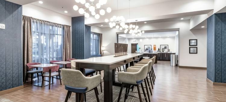 洛克斯特格罗夫欢朋酒店(Hampton Inn Locust Grove)图片