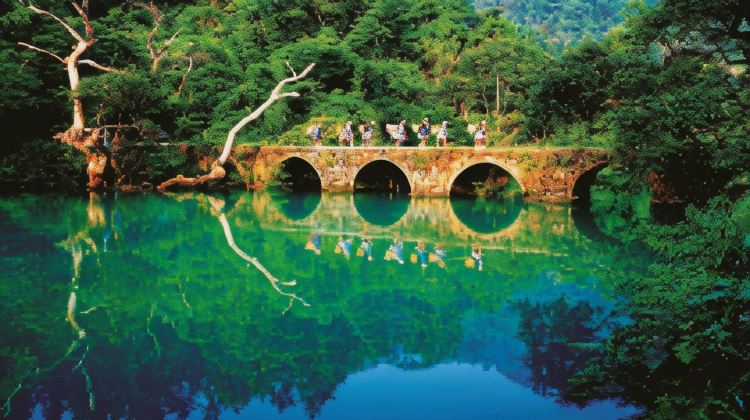 5D4N · Group Tours · Huangguoshu Scenic Area in Guizhou + Xijiang Qianhu Miao Village + Libo Xiaoqikong Scenic Area + Qingyan Ancient Town