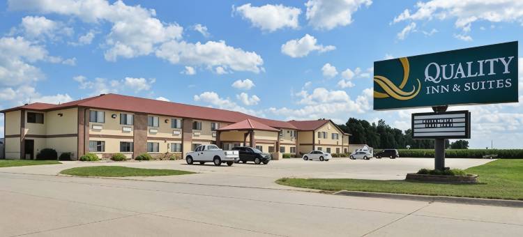 格林内尔凯艺套房酒店 - 近大学(Quality Inn & Suites Grinnell Near University)图片