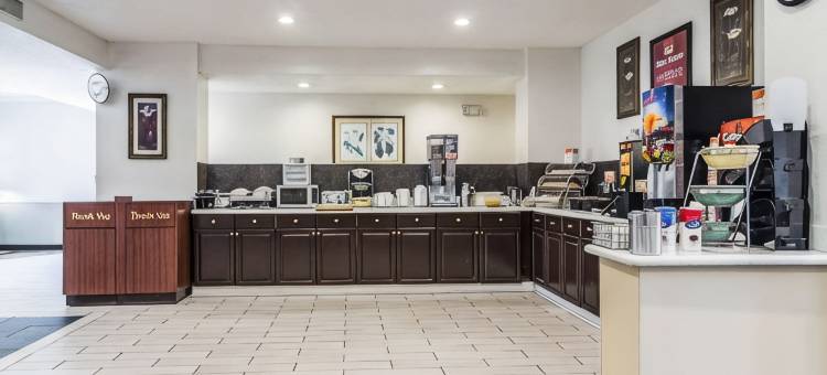 达里恩-北布伦瑞克凯艺酒店(Quality Inn Darien-North Brunswick)图片