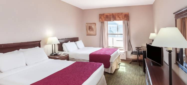塞勒斯堡-路易斯维尔北温德姆华美达酒店(Ramada by Wyndham Sellersburg/Louisville North)图片