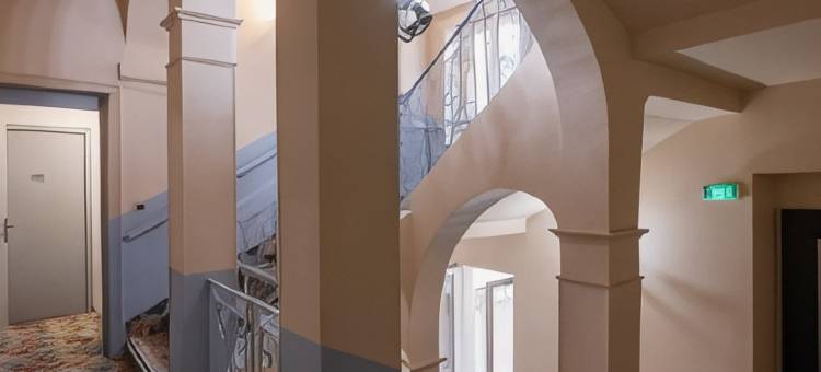 原初精品，丹尼利酒店，亚维农(The Originals Boutique Hôtel Danieli)图片