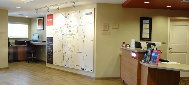 雷丁万豪TownePlace Suites 酒店(TownePlace Suites Redding)图片