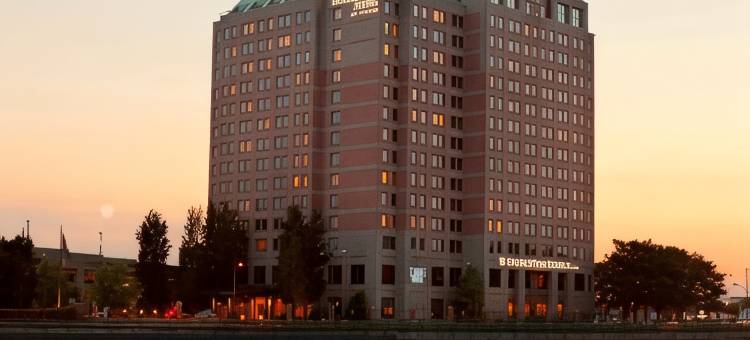 波士顿-剑桥希尔顿逸林酒店(DoubleTree Suites by Hilton Hotel Boston - Cambridge)图片