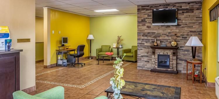 牛顿伊克诺旅馆(Econo Lodge Inn & Suites)图片