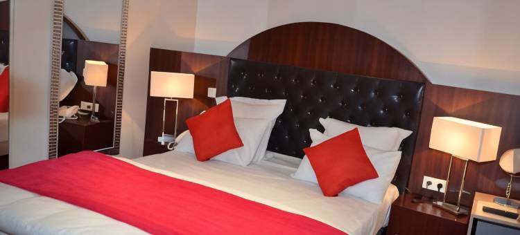 巴黎蒙马特高地雷吉娜酒店(Hotel Regina Montmartre)图片