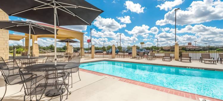 克利奇站华美达酒店(Ramada by Wyndham College Station)图片