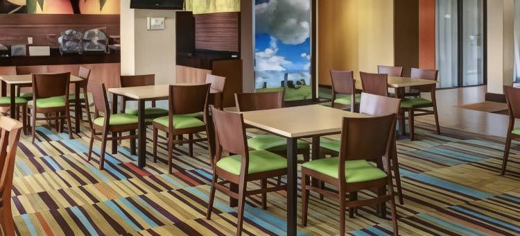 安尼斯顿牛津万豪万枫套房酒店(Fairfield Inn & Suites by Marriott Anniston Oxford)图片