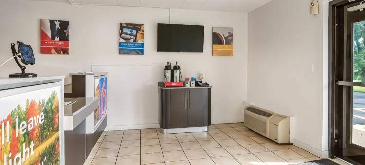 新斯坦顿6号汽车旅馆(Motel 6 New Stanton, PA)图片